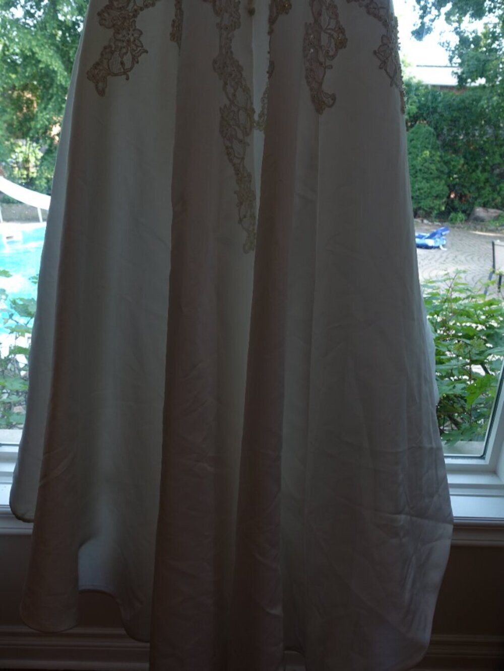 Wedding Dress - Picture 4 of 16